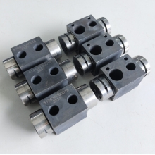 Trục cò mổ động cơ weichai - Howo 612630050018