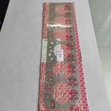 Ron nắp quy lát xe UD Truck 