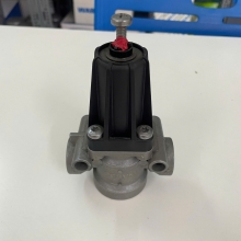 Van điều khiển áp suất bình hơi Wabco 